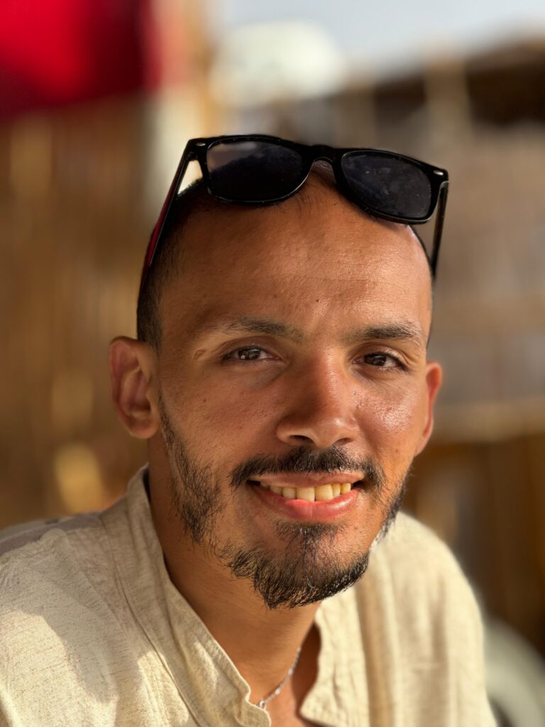 Ritratto di Adel INFP Musulmano, autore del blog INFP-Muslim